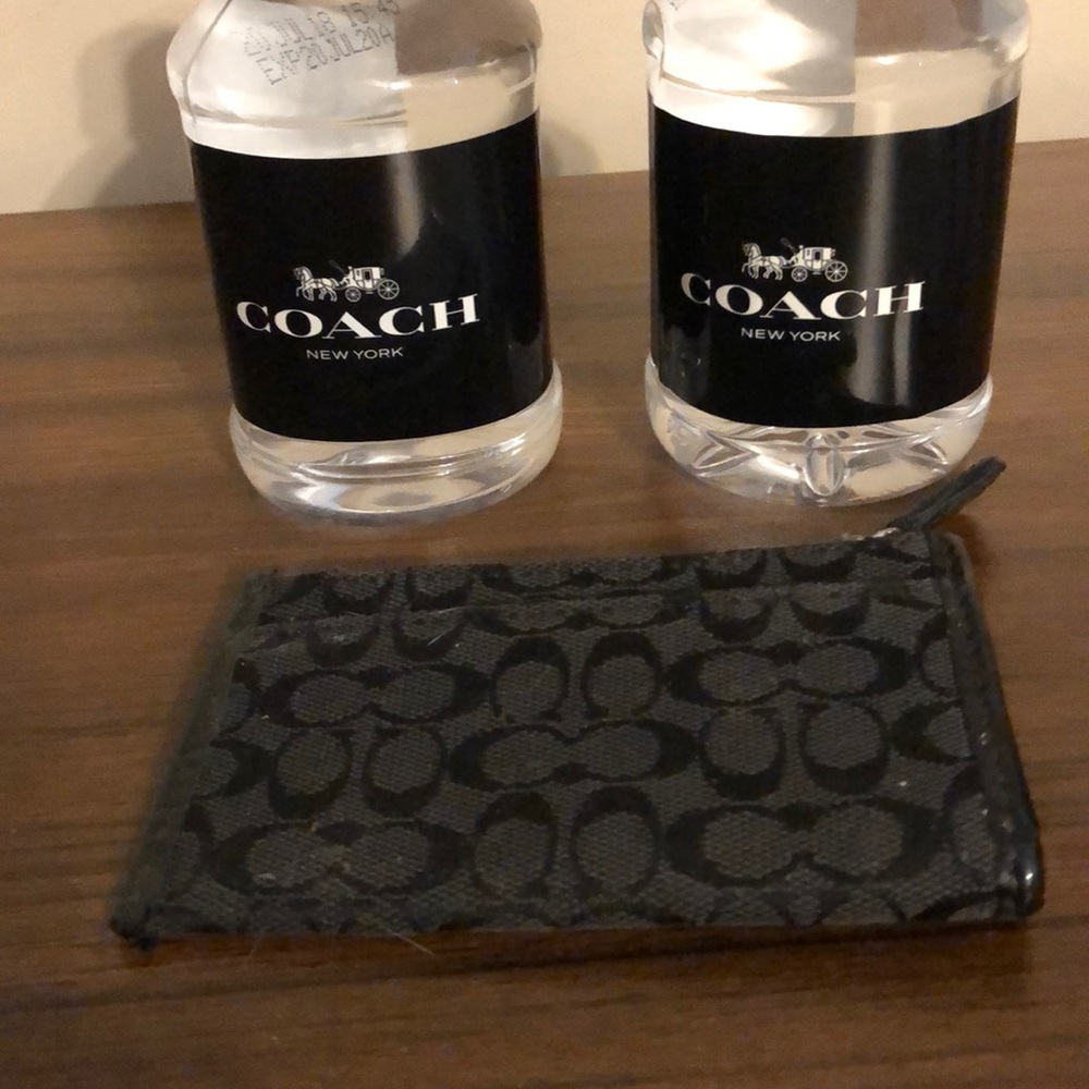 Coach credit card holder